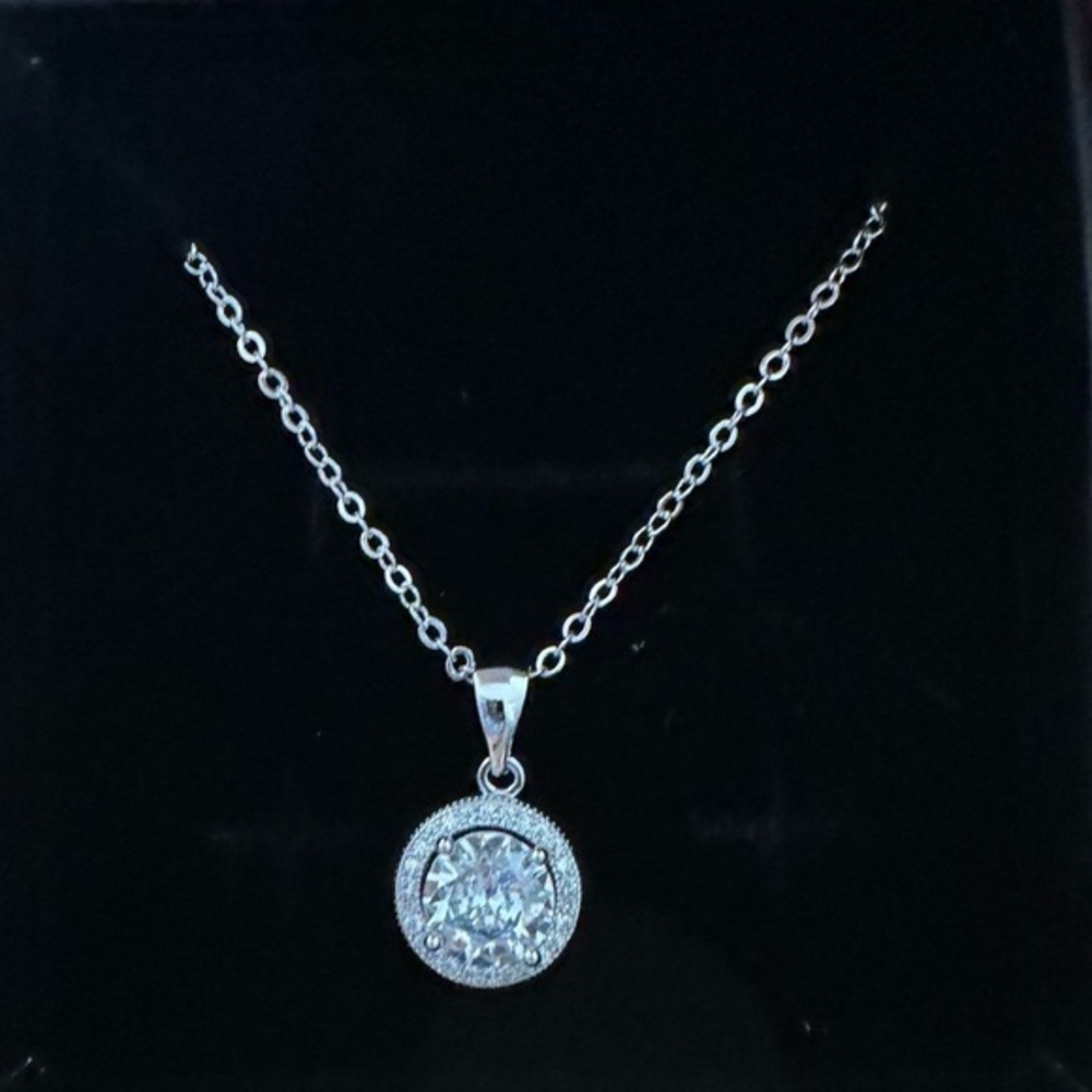 Cate & Chloe 18K White Gold Plated 18” Chain & 1.91 CTW Simulated Diamond NEW